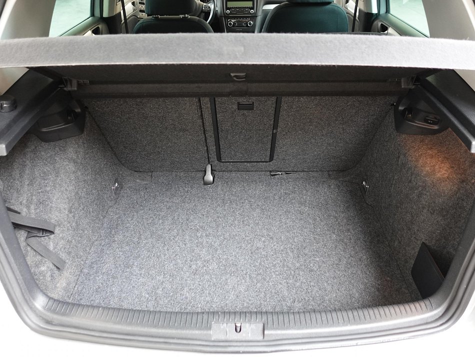 Volkswagen Golf 2.0 TDi 