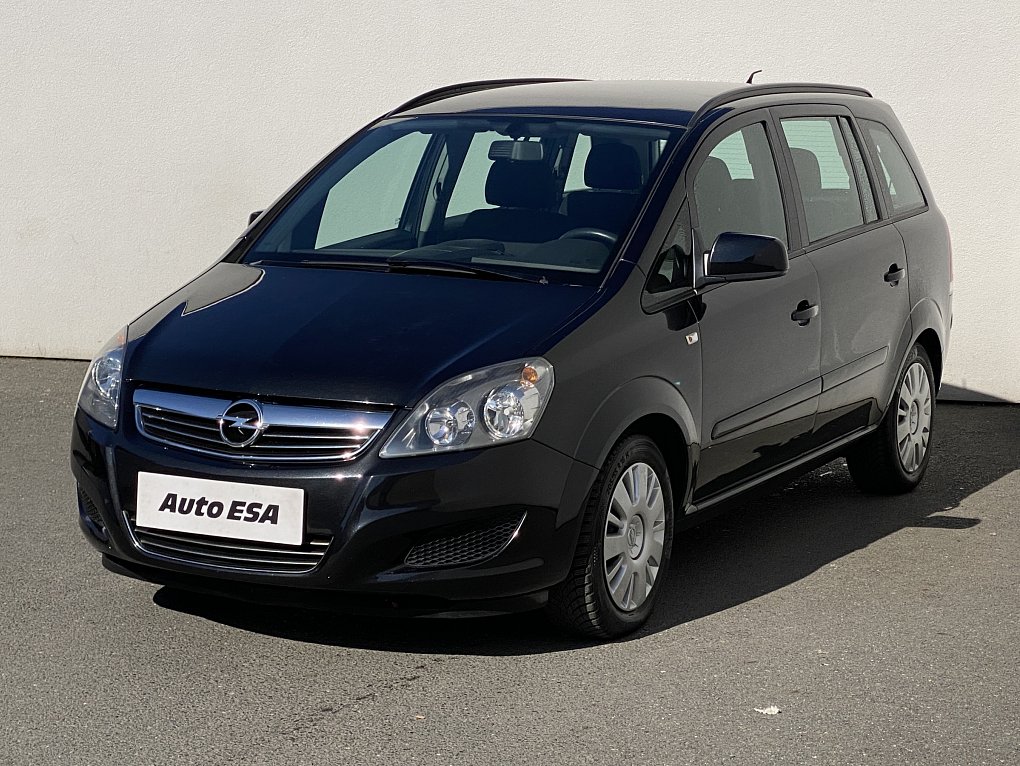 Opel Zafira 1.6i Family 7míst