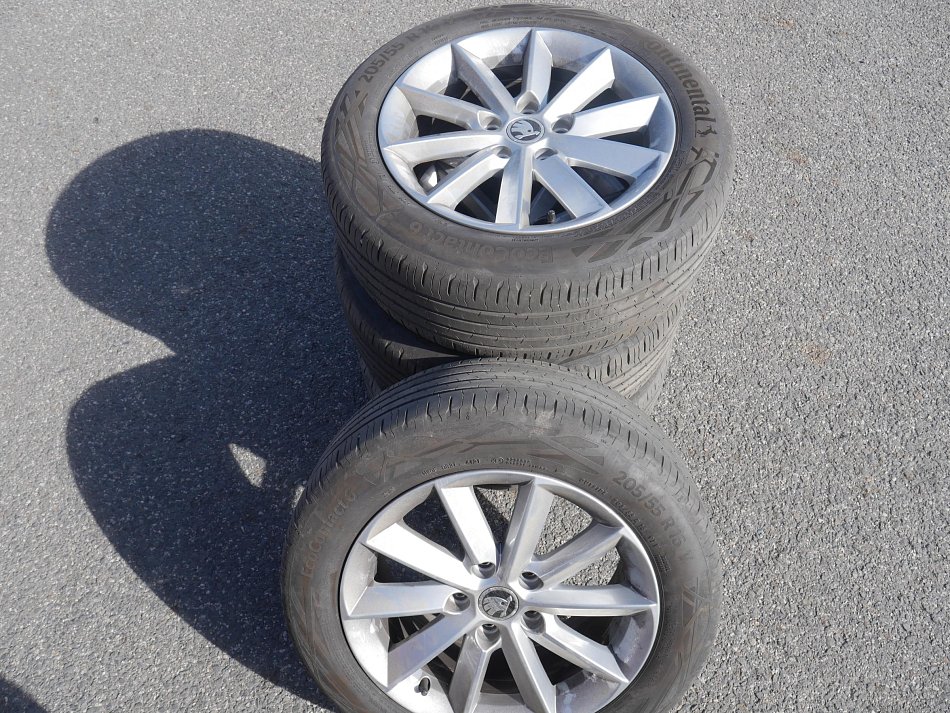 Škoda Superb II 2.0 TDi 