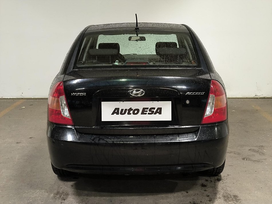 Hyundai Accent 1.4i 
