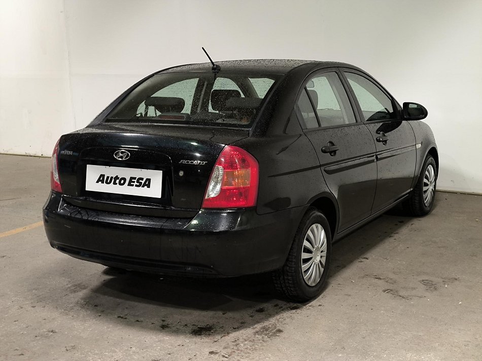 Hyundai Accent 1.4i 