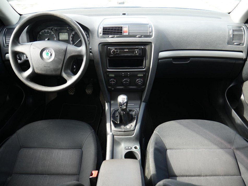 Škoda Octavia II 2.0 TDi Elegance