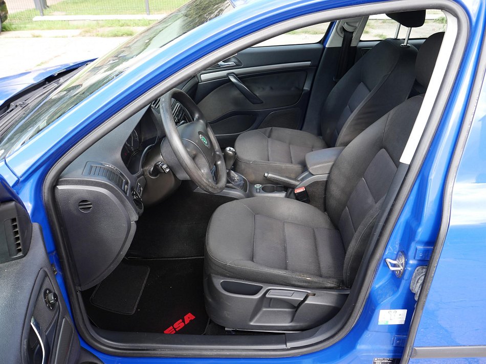 Škoda Octavia II 2.0 TDi Elegance