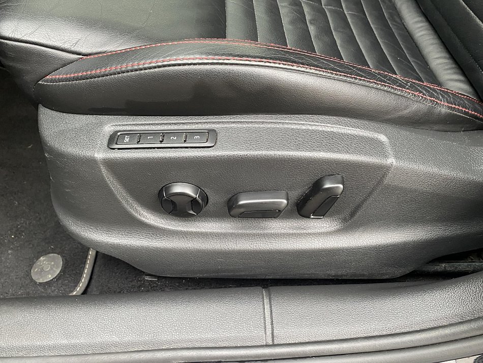 Škoda Octavia III 2.0 TSi RS Challange