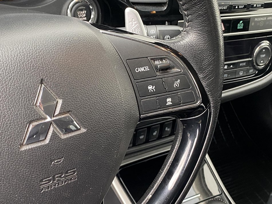 Mitsubishi Outlander 2.0 MIVEC Instyle AWD