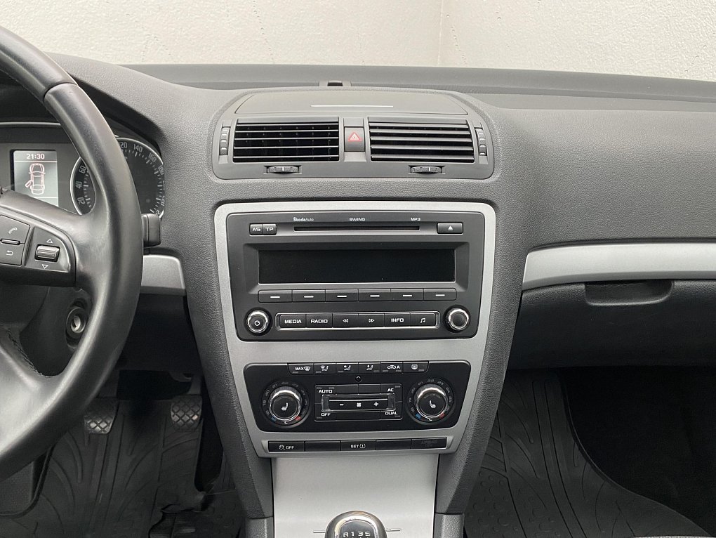 Škoda Octavia II 1.6 TDi Ambiente