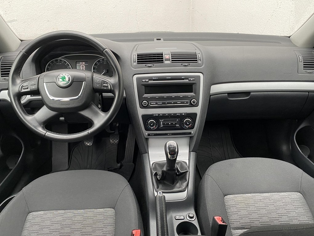 Škoda Octavia II 1.6 TDi Ambiente