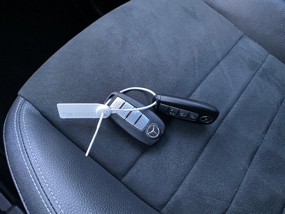 Mercedes-Benz T-Class 1.3i  T-180