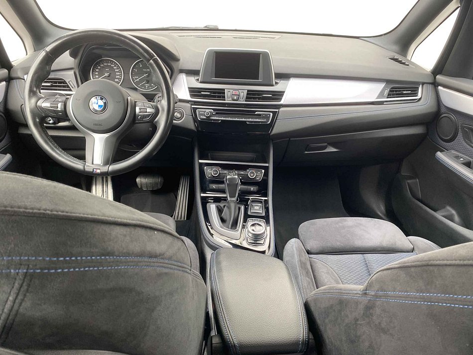 BMW Řada 2 2.0D M Sport xDrive218d