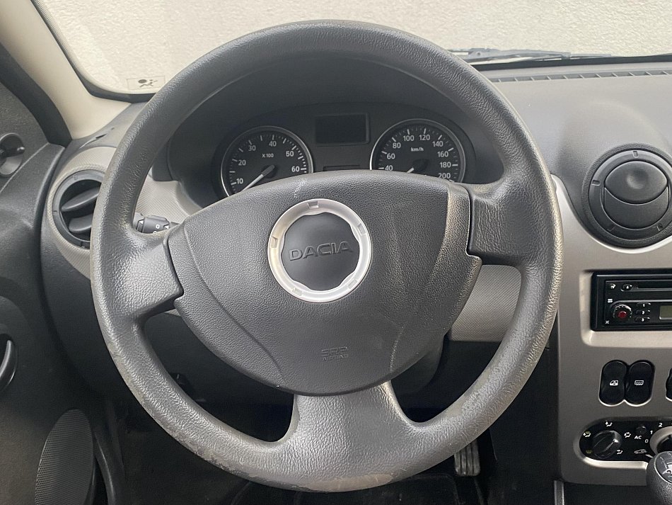 Dacia Sandero 1.4i 