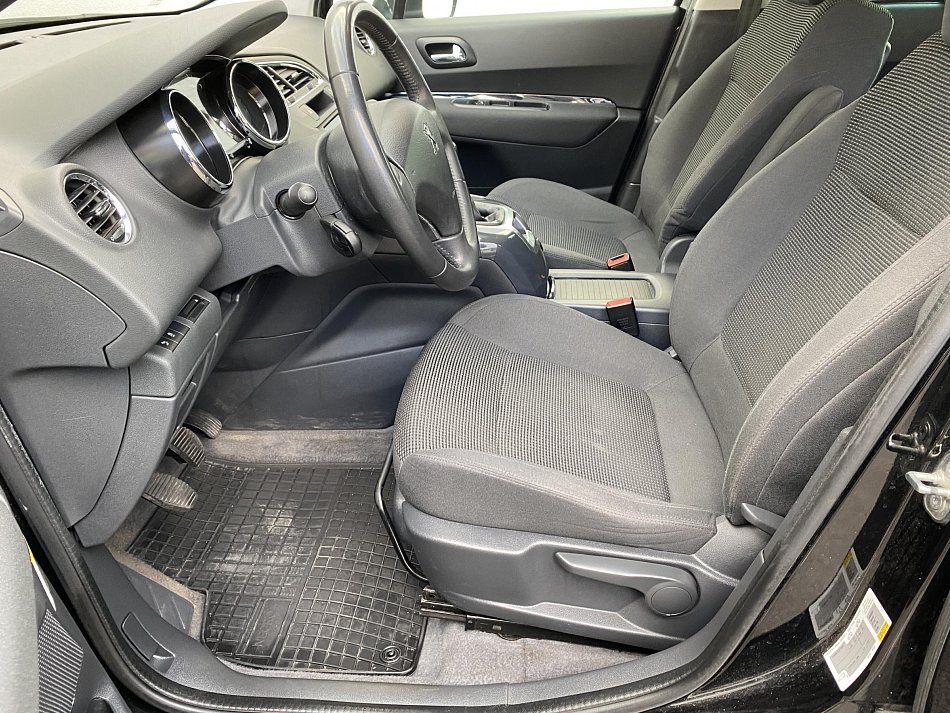 Peugeot 5008 1.6HDi 