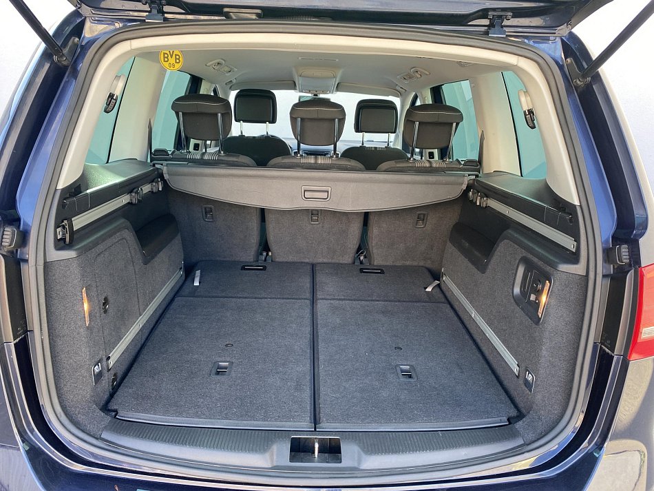 Volkswagen Sharan 2.0 TDi Match