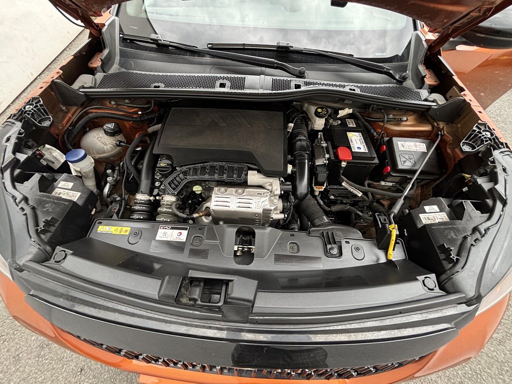 Peugeot 2008 1.2 PT GT Line