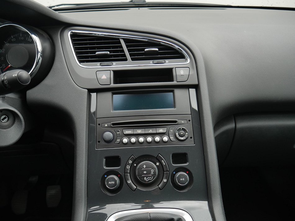 Peugeot 5008 2.0 HDi 