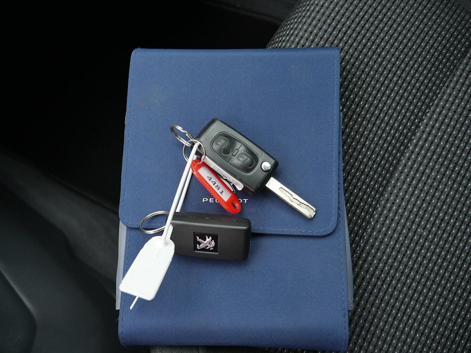 Peugeot 5008 2.0 HDi 