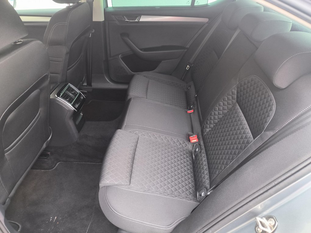 Škoda Superb III 1.4 TSi Style