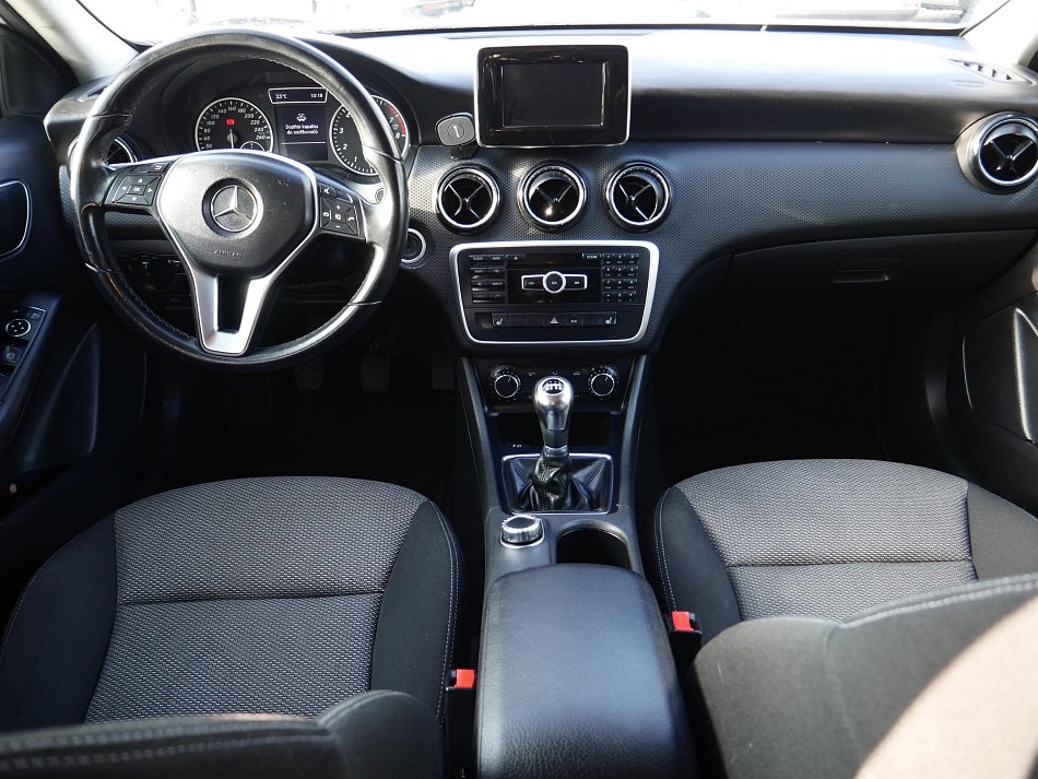 Mercedes-Benz Třída A 1.6i  A180