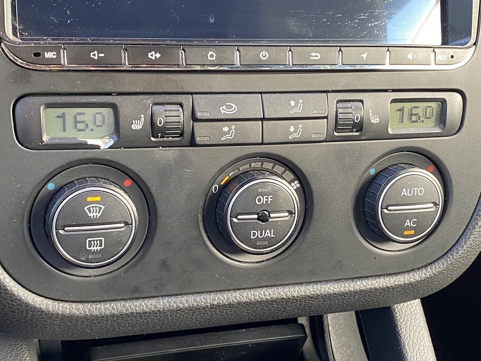 Volkswagen Golf 1.4i 