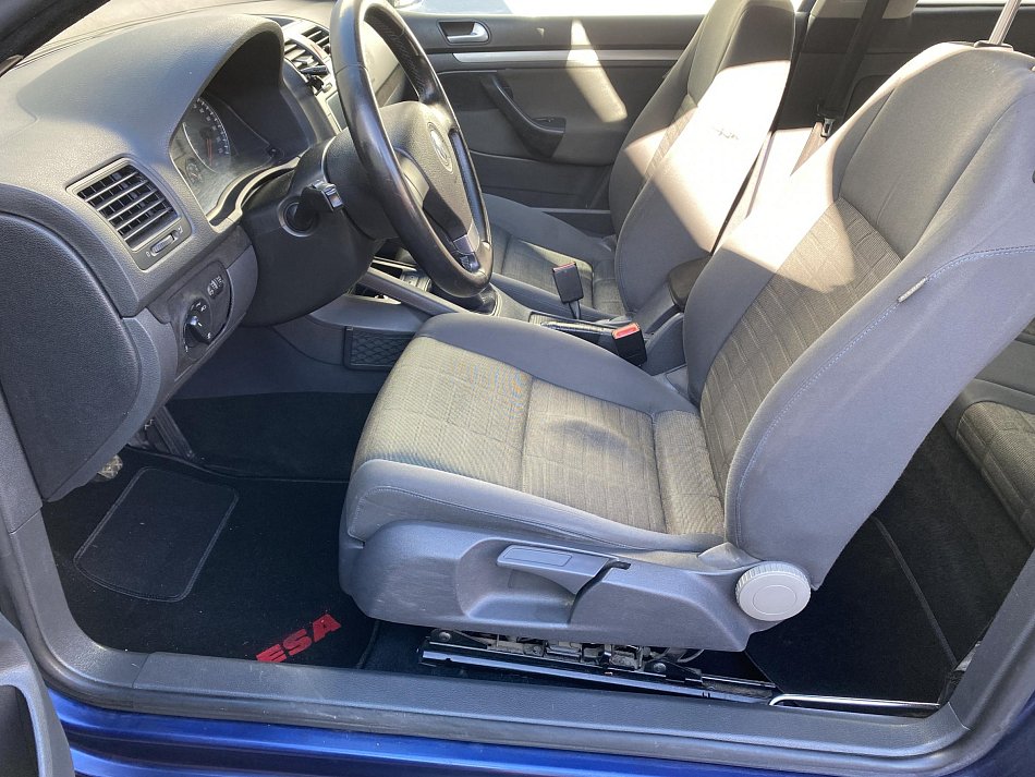 Volkswagen Golf 1.4i 