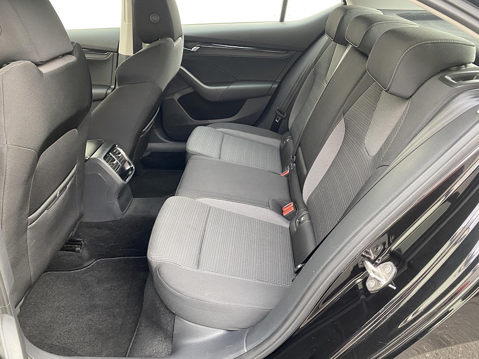 Škoda Octavia IV 1.5 TSi Ambition