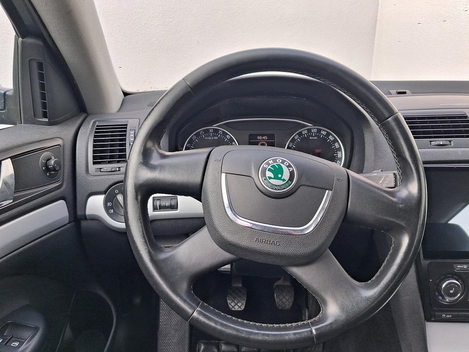 Škoda Octavia II 1.6 TDi Ambiente