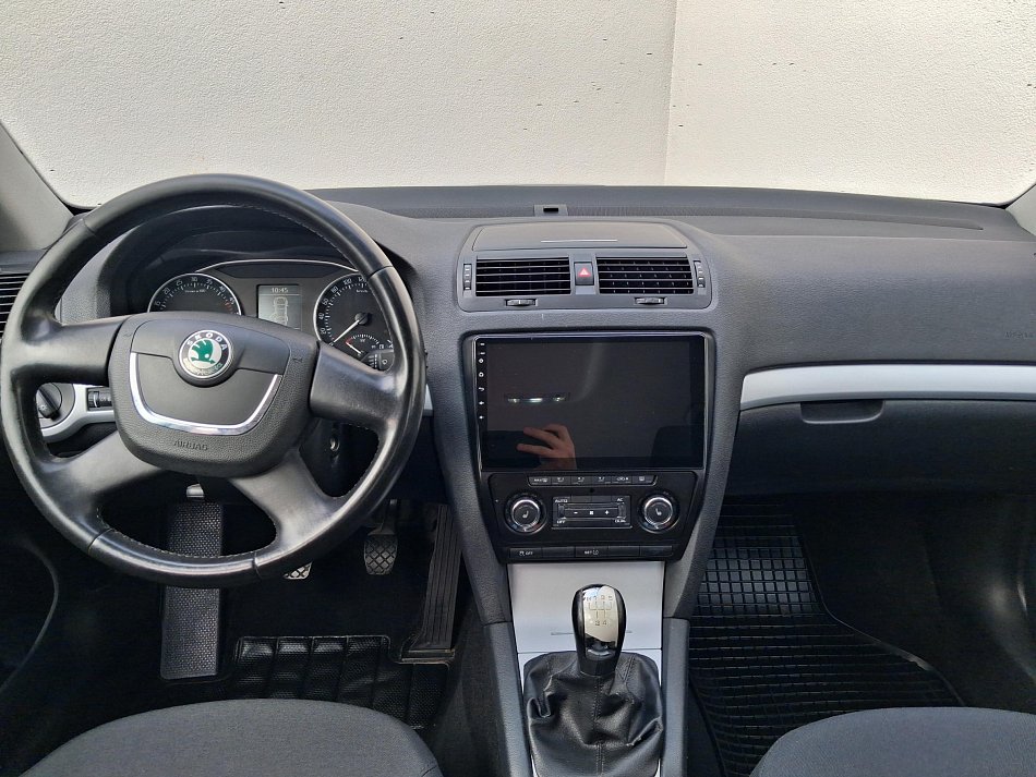 Škoda Octavia II 1.6 TDi Ambiente
