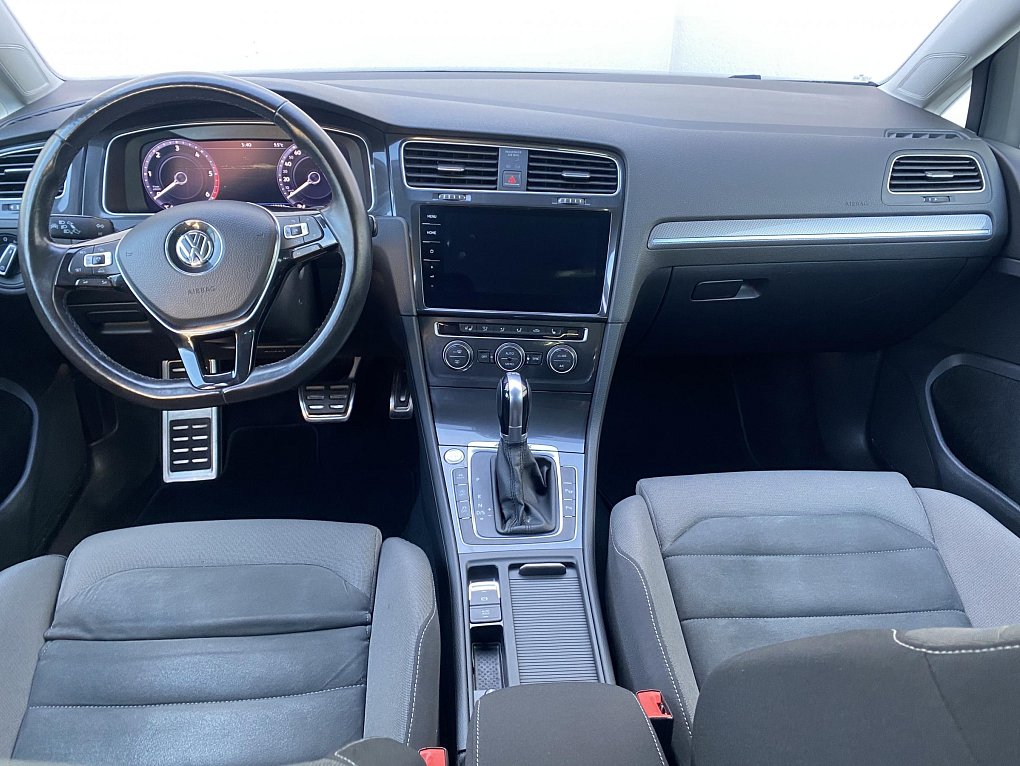 Volkswagen Golf 2.0 TDI 