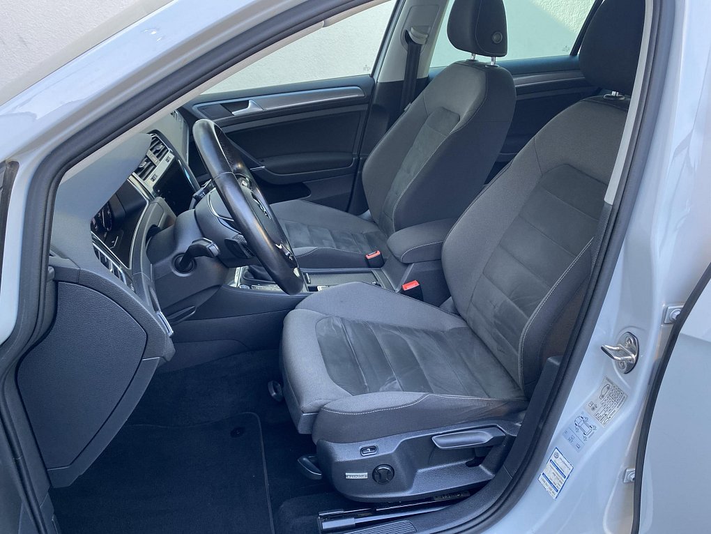 Volkswagen Golf 2.0 TDI 