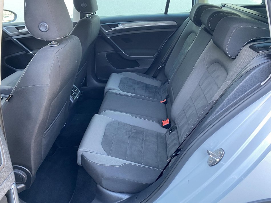 Volkswagen Golf 2.0 TDI 