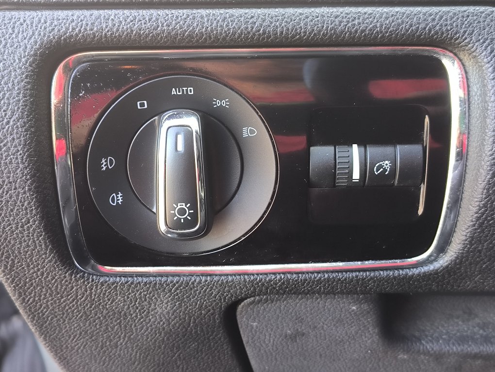 Škoda Superb II 2.0 TDi Elegance