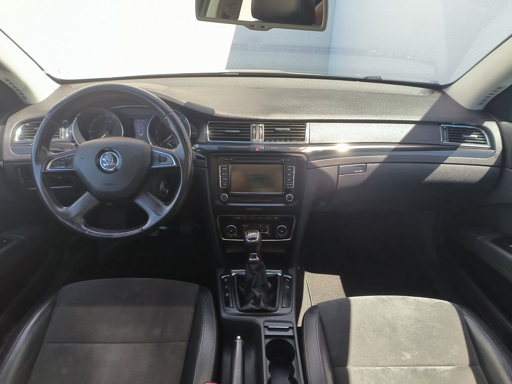 Škoda Superb II 2.0 TDi Elegance