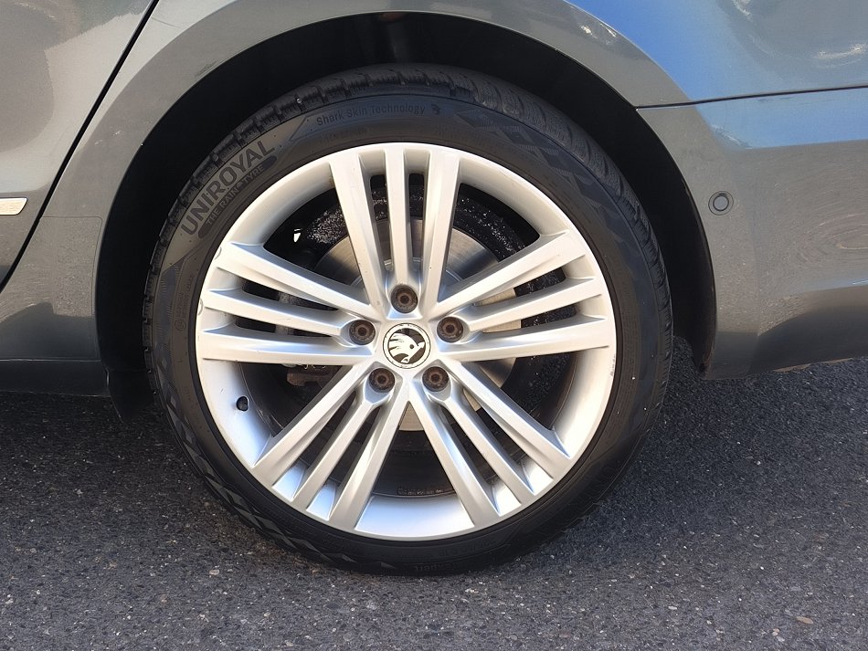 Škoda Superb II 2.0 TDi Elegance