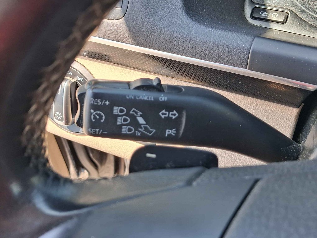 Volkswagen Touran 2.0 TDi 