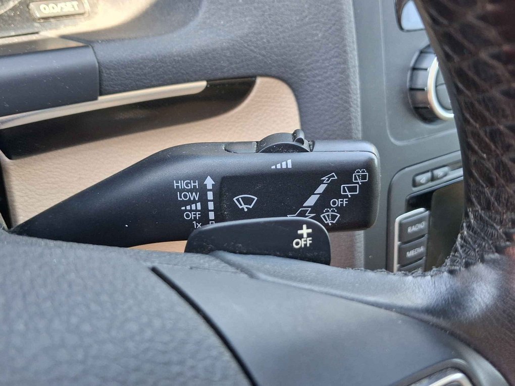 Volkswagen Touran 2.0 TDi 