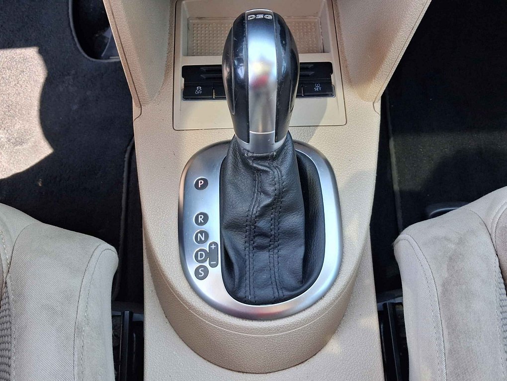 Volkswagen Touran 2.0 TDi 