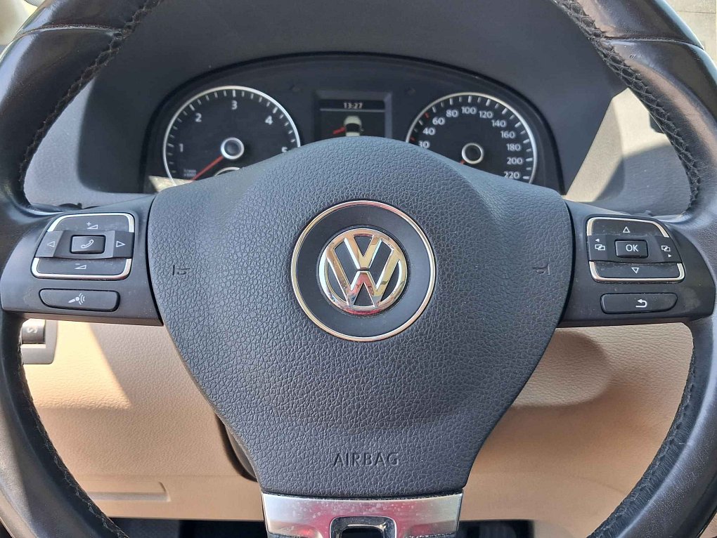 Volkswagen Touran 2.0 TDi 