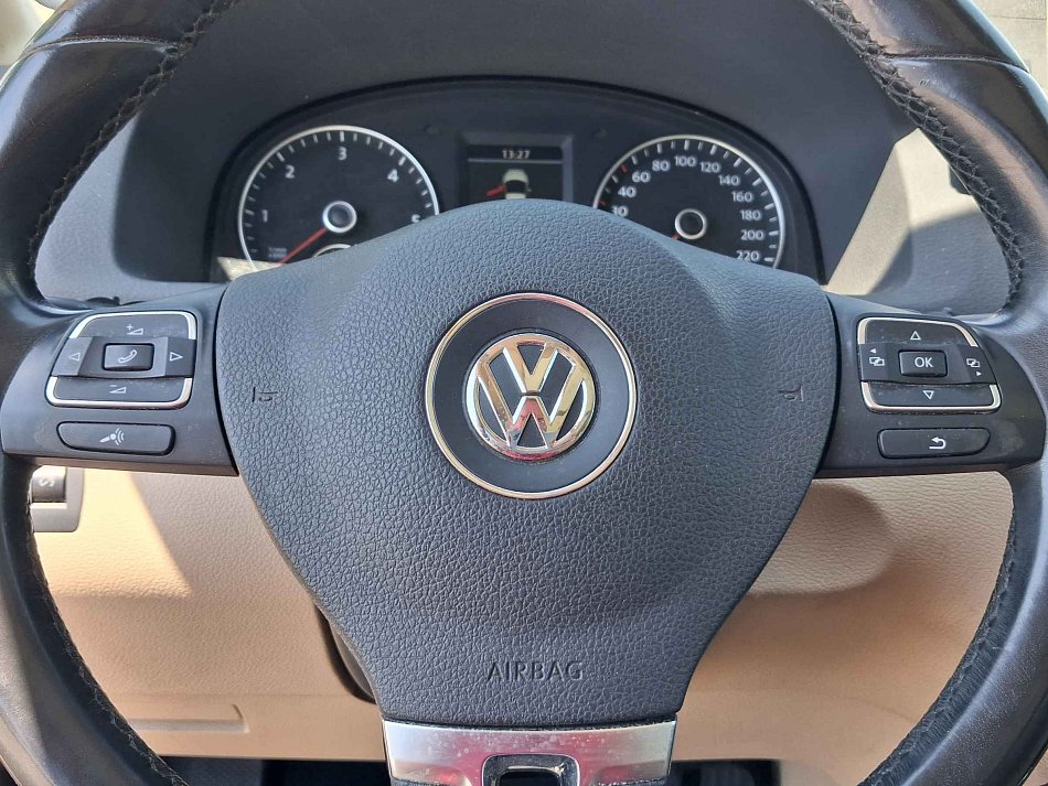 Volkswagen Touran 2.0 TDi 
