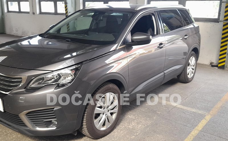 Peugeot 5008 1.2 