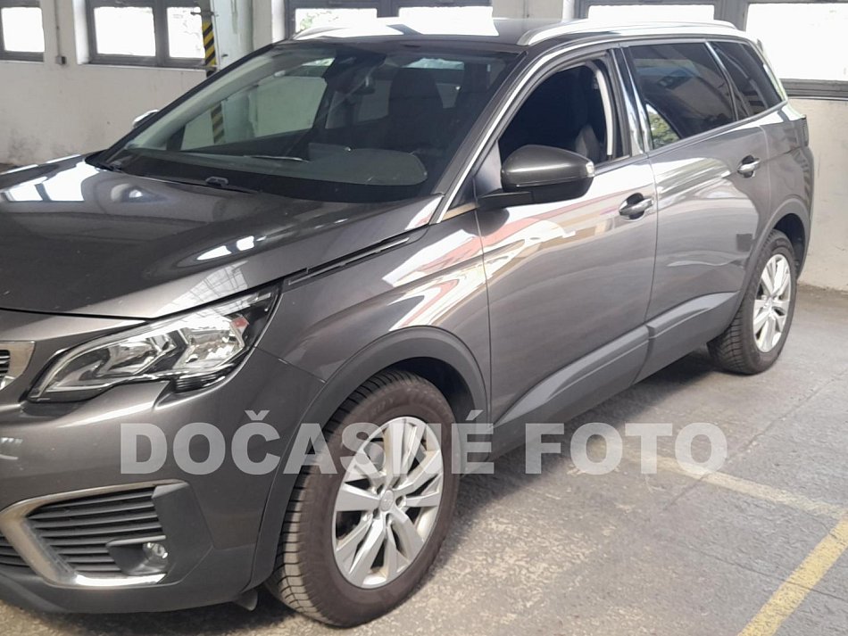 Peugeot 5008 1.2 