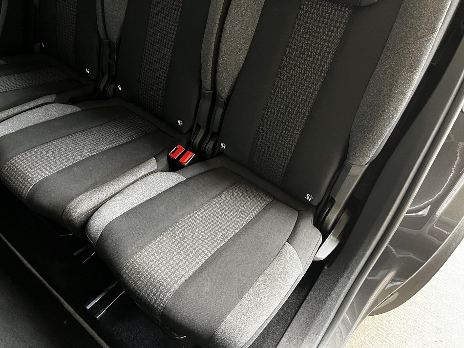 Peugeot 5008 1.2 PT Active