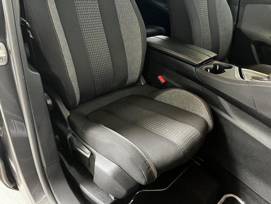 Peugeot 5008 1.2 PT Active