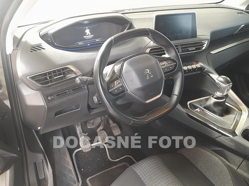 Peugeot 5008 1.2 