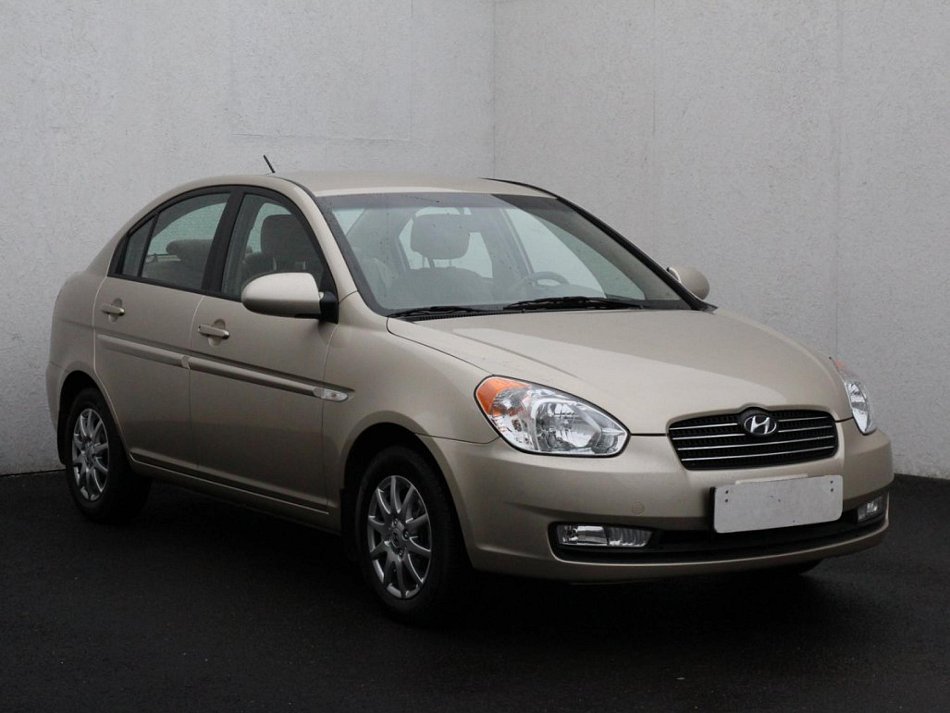 Hyundai Accent 1.4 DOHC 