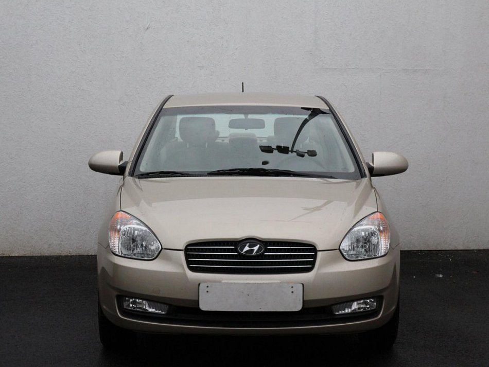 Hyundai Accent 1.4 DOHC 