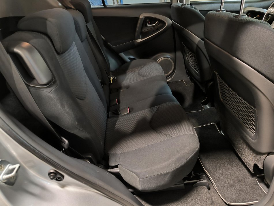 Toyota RAV4 2.0i  4x4