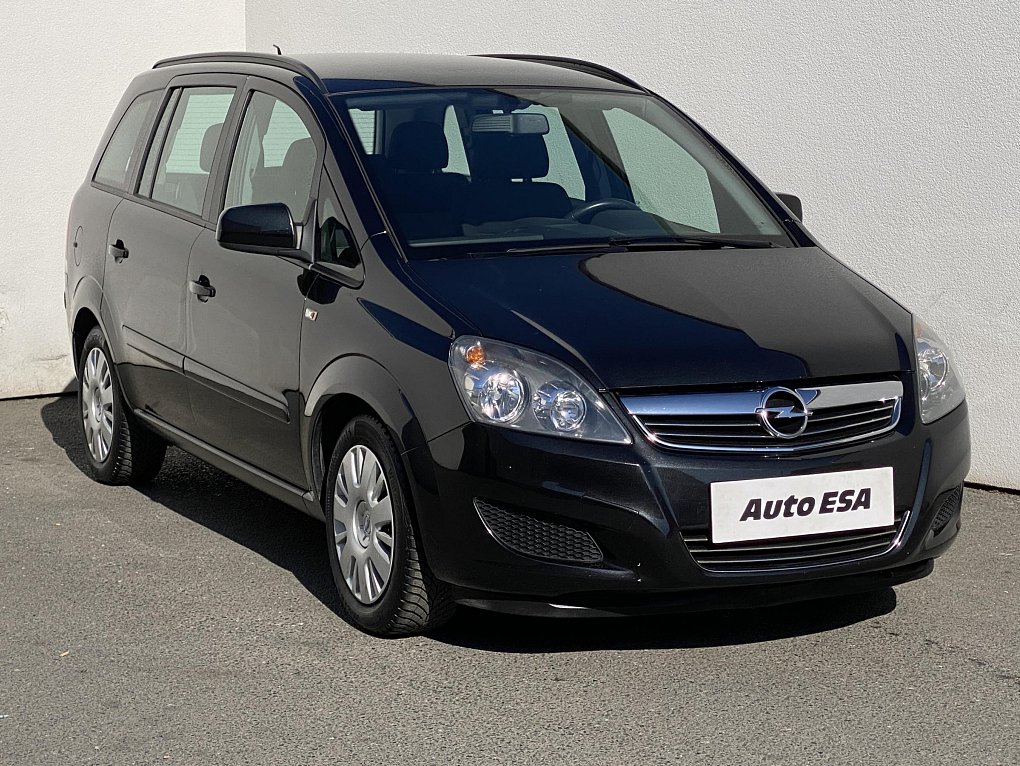 Opel Zafira 1.6i Family 7míst