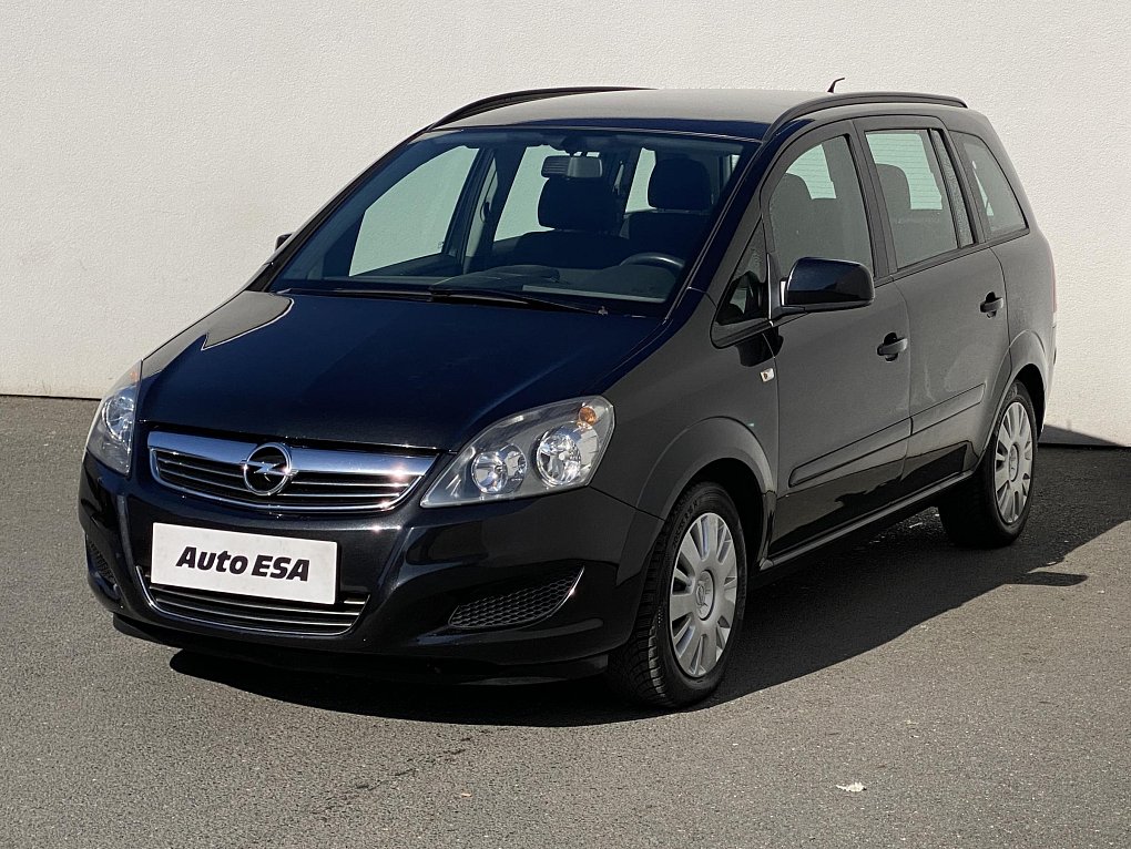 Opel Zafira 1.6i Family 7míst