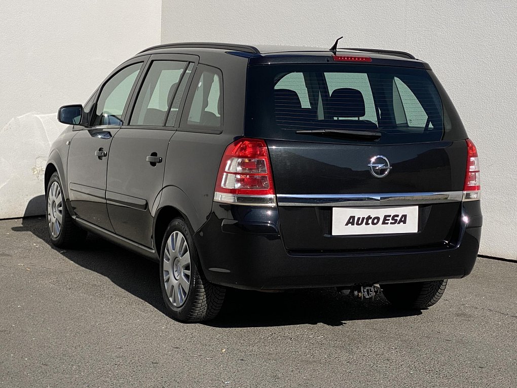 Opel Zafira 1.6i Family 7míst