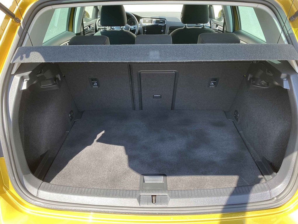 Volkswagen Golf 2.0 TDi Sound