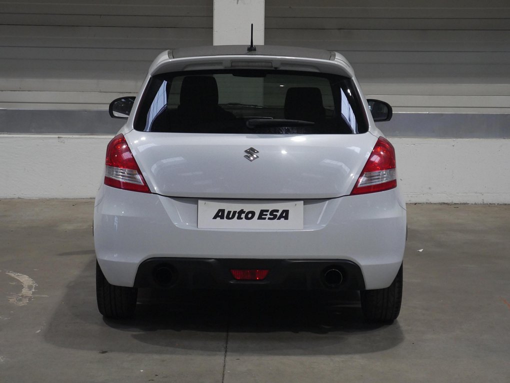 Suzuki Swift 1.6 i Sport